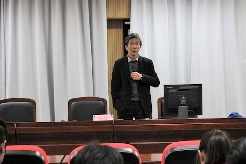 十九大精神与大学生成才成长讲座-冯群老师演讲（1）